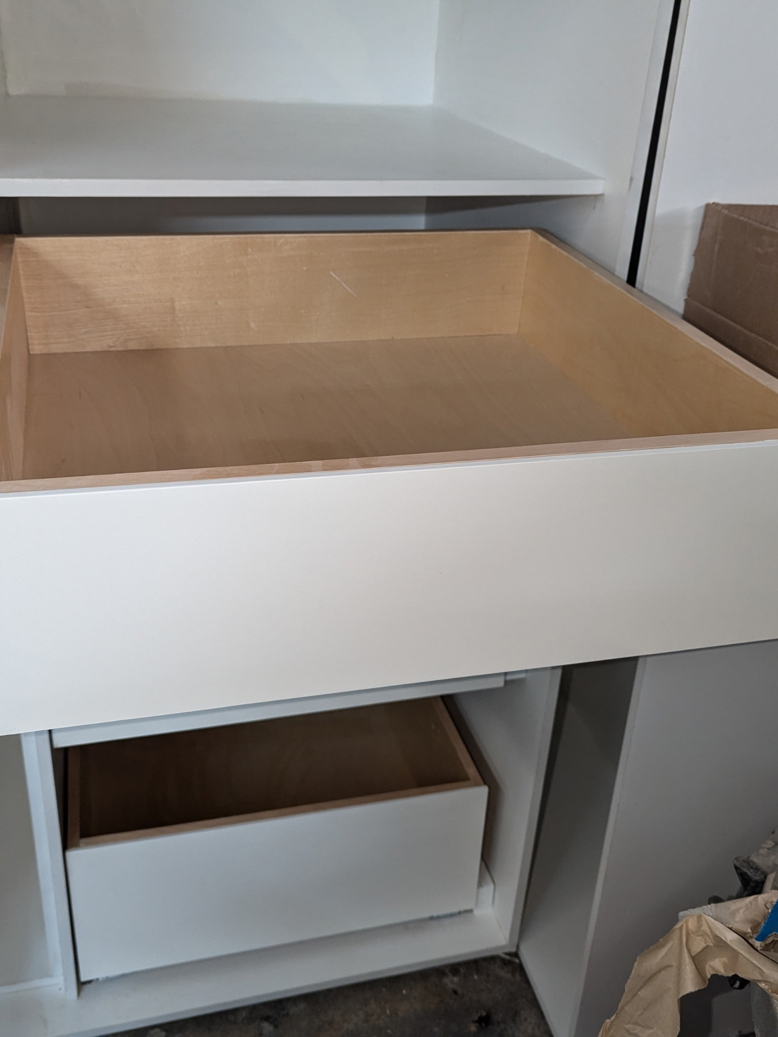 Custom closet cabinet system